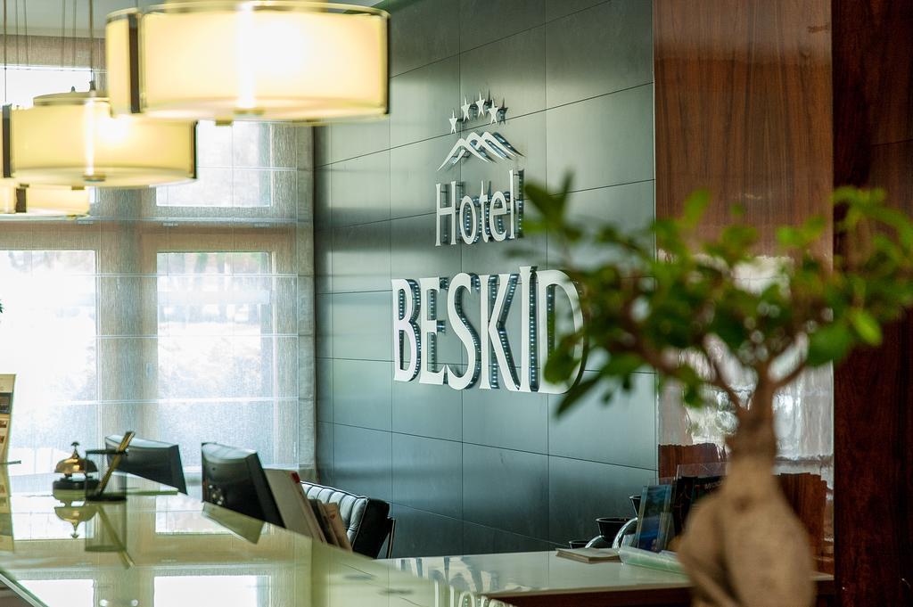 Hotel Beskid Nowy Sacz Bagian luar foto