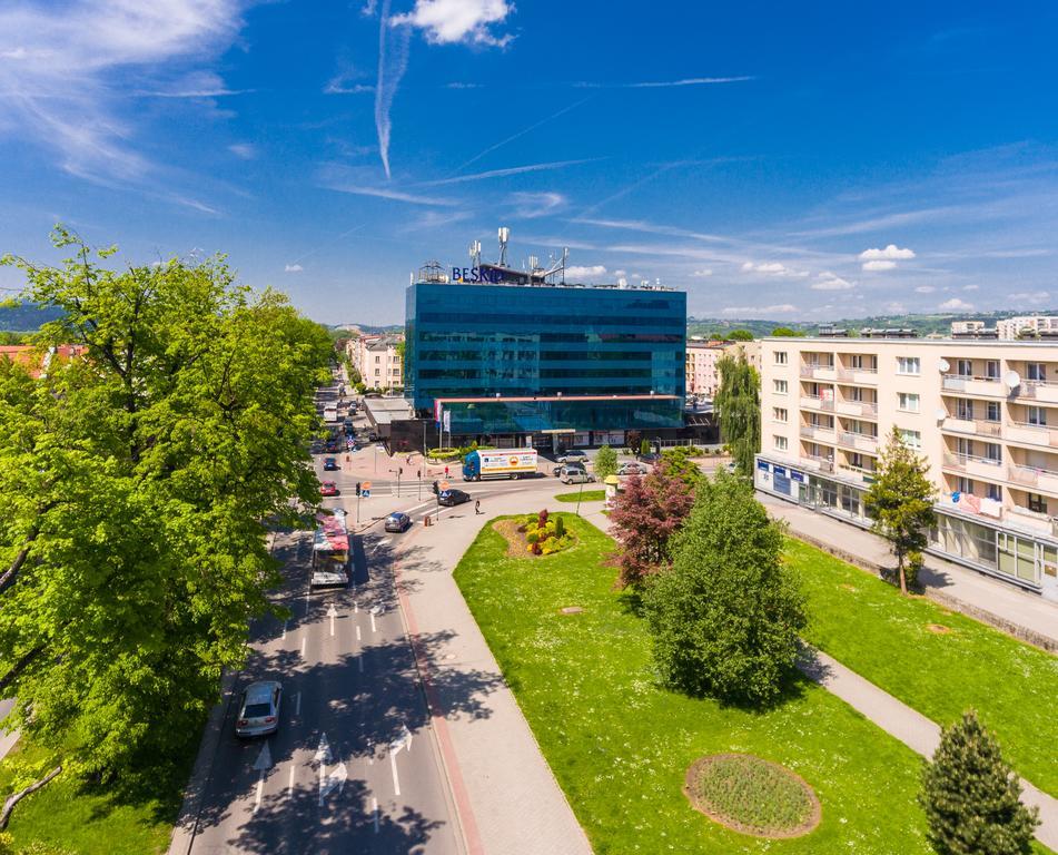 Hotel Beskid Nowy Sacz Bagian luar foto